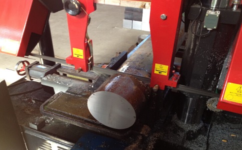 宣汉卧式带锯床加工时出现明显振荡如何排查？